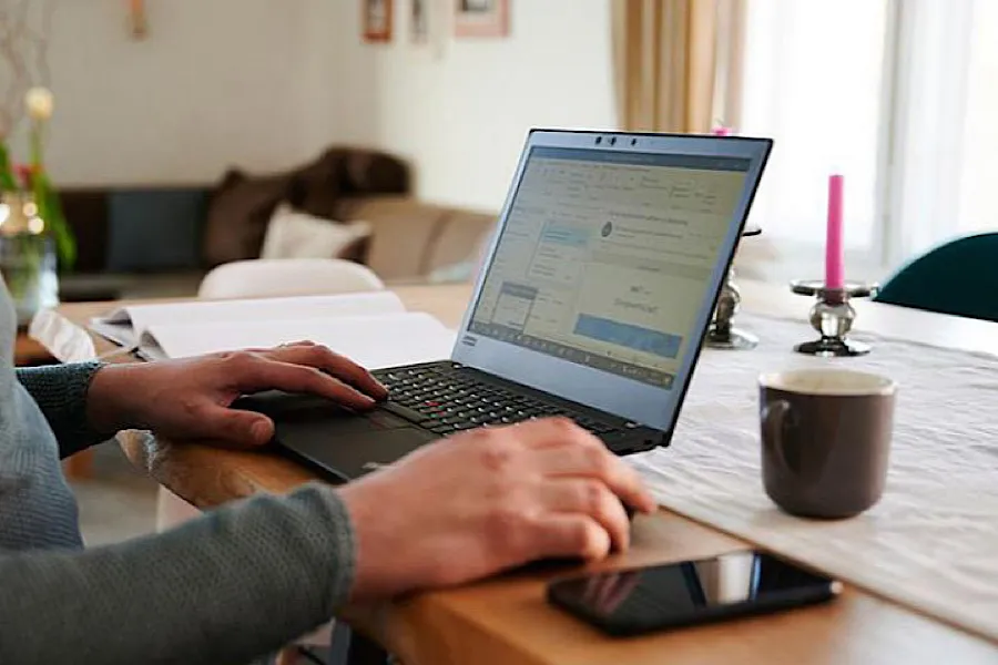 45 saat işləmək lazım deyil: Mütəxəssis ideal iş qrafikini açıqladı