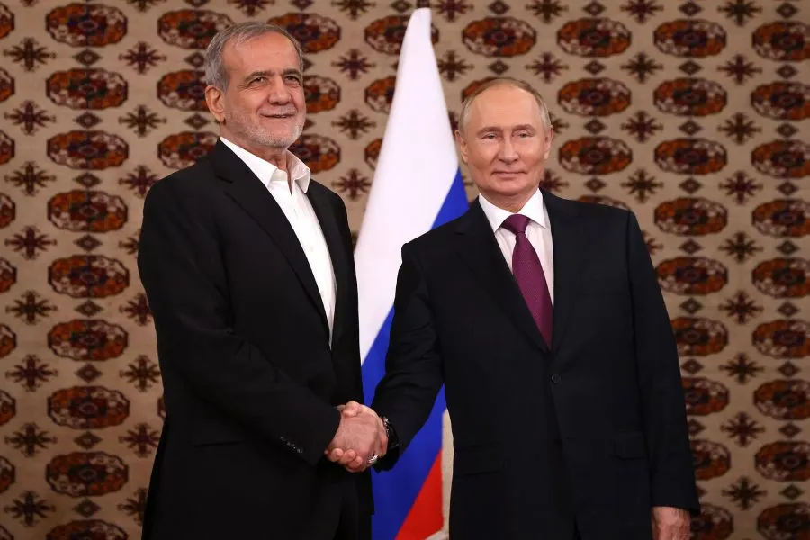 Pezeşkian Putinlə görüşəcək