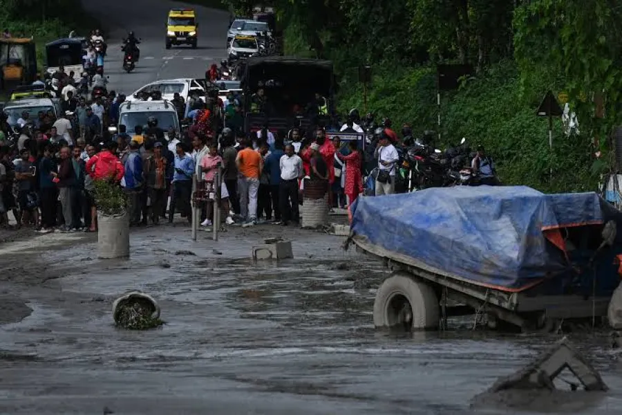Death toll from Nepal floods reaches 270 — 1