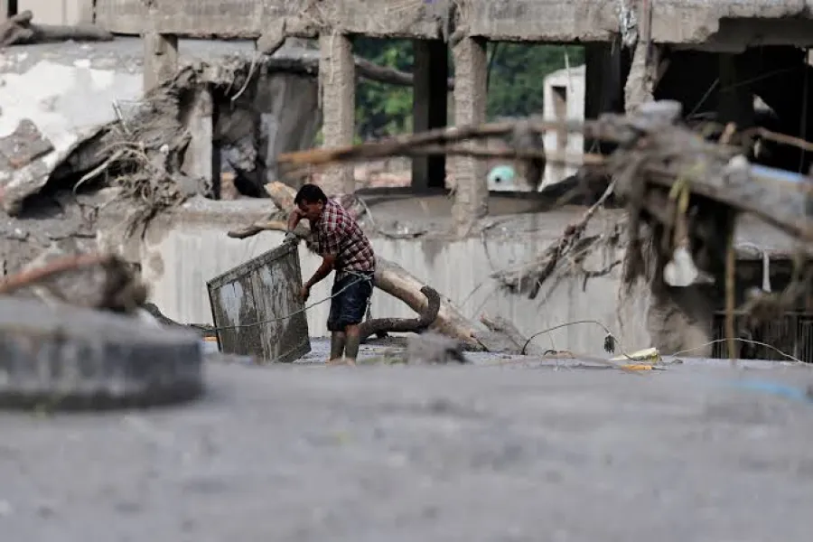 Death toll from Nepal floods reaches 270 — 2