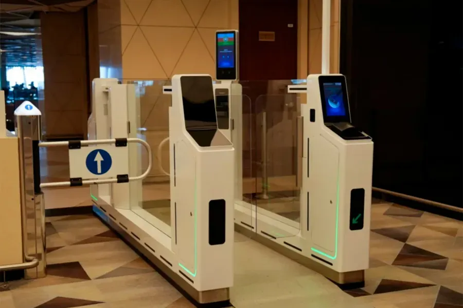 “Electronic Gate Border Control System” launched at Baku airport