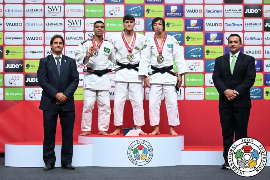 Coşqun Əliyev Deflimpiya çempionunu məğlub edərək “Masters Top 18”in qalibi olub — 1