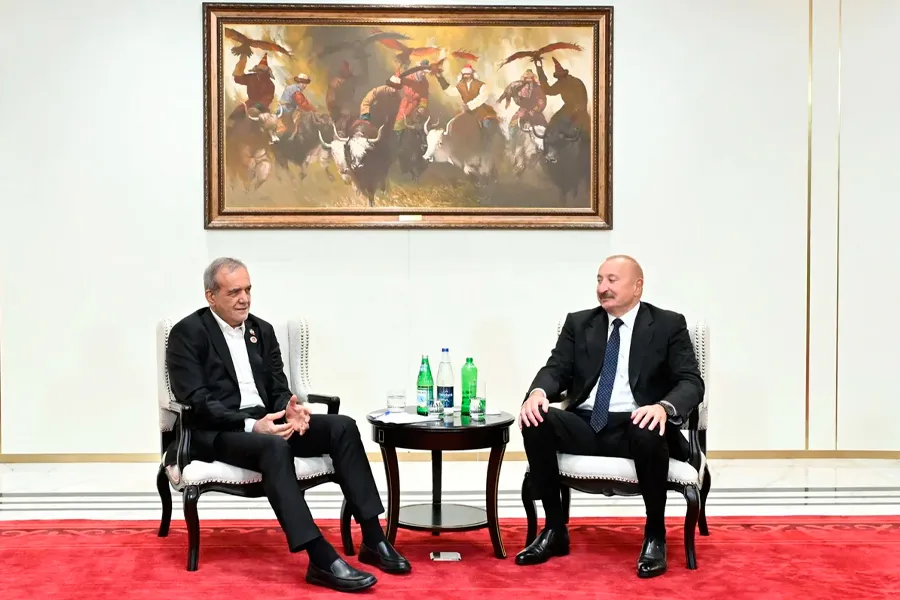 İlham Əliyevin sosial media hesablarında Məsud Pezeşkianla görüşünə dair paylaşım edildi