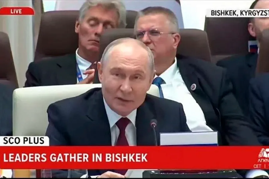 Putin danışdı, Peskov yatdı: “ŞƏT plyus”da maraqlı an - VİDEO