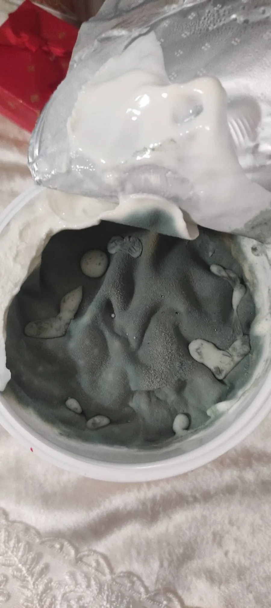 Marketlərdə kiflənmiş və qurdlu qidalar: "Problemi həll edəcək sistem var, amma tətbiq olunmur" - FOTO — 2