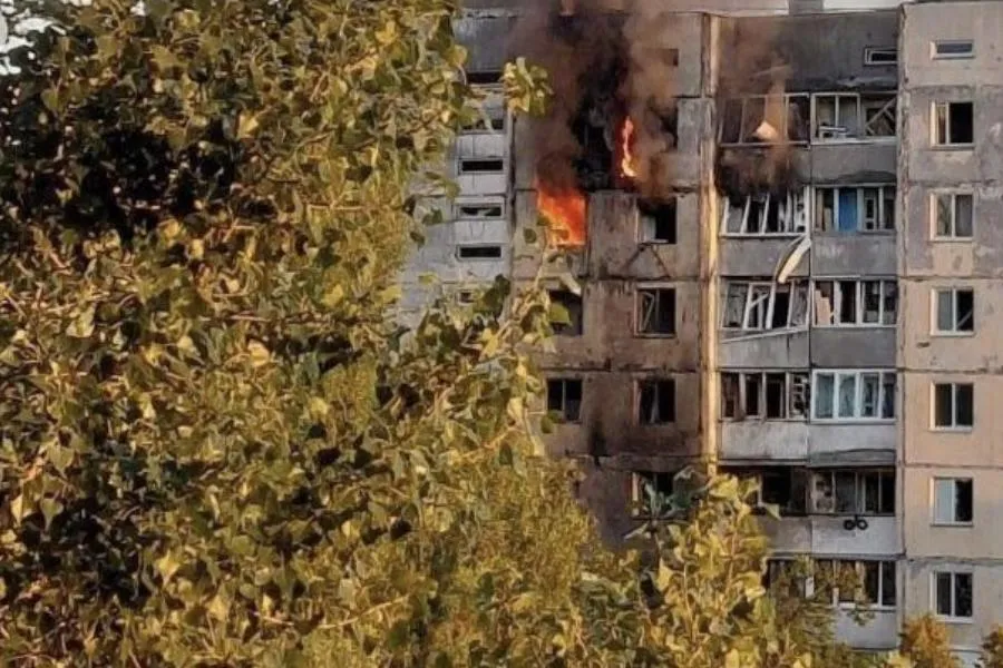 Kiyevdə PUA həyəcanı: 9 mərtəbəli bina vuruldu, yanğın başladı