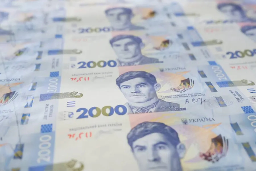 Ukraynada 2000 qrivnalıq yeni əsginas dövriyyəyə buraxıldı
