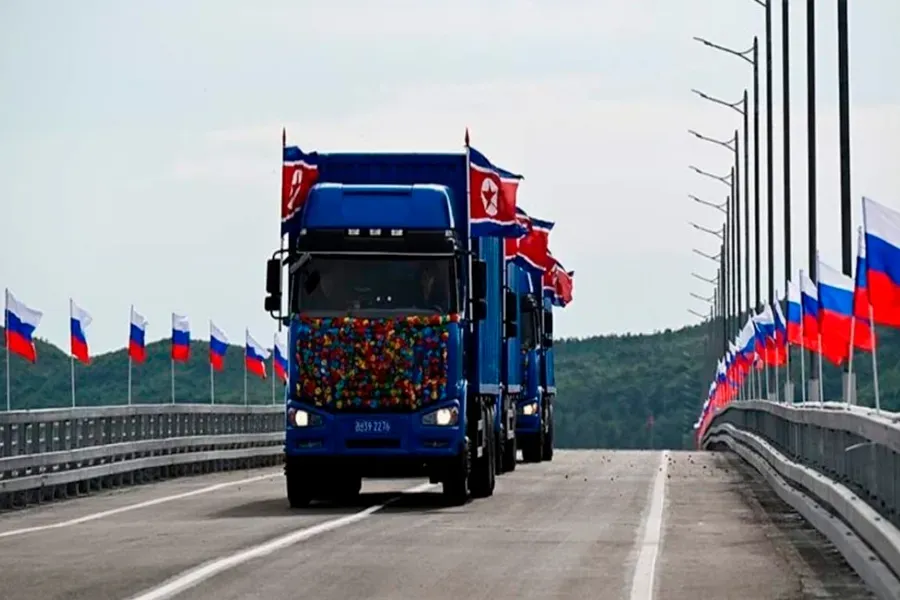Russia and North Korea open automobile bridge