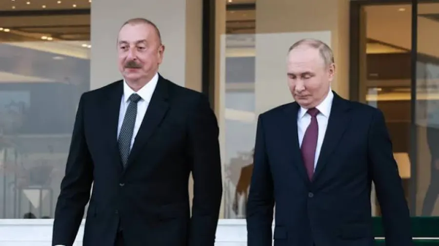 Таинственный звонок Путина в Баку — о чем он попросил Алиева