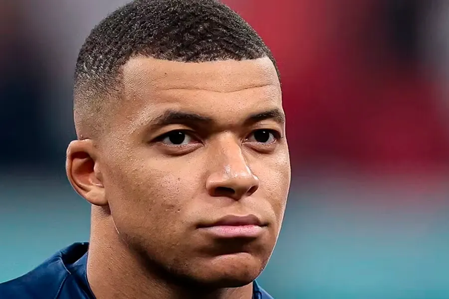 Mbappe “Real”ın əzəmətindən danışdı: “Qızıl top” qaçılmazdır!