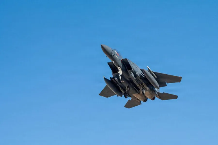 İran ABŞ təyyarələrini vurdu: F-15-lər zədələndi, A-10 məhv oldu