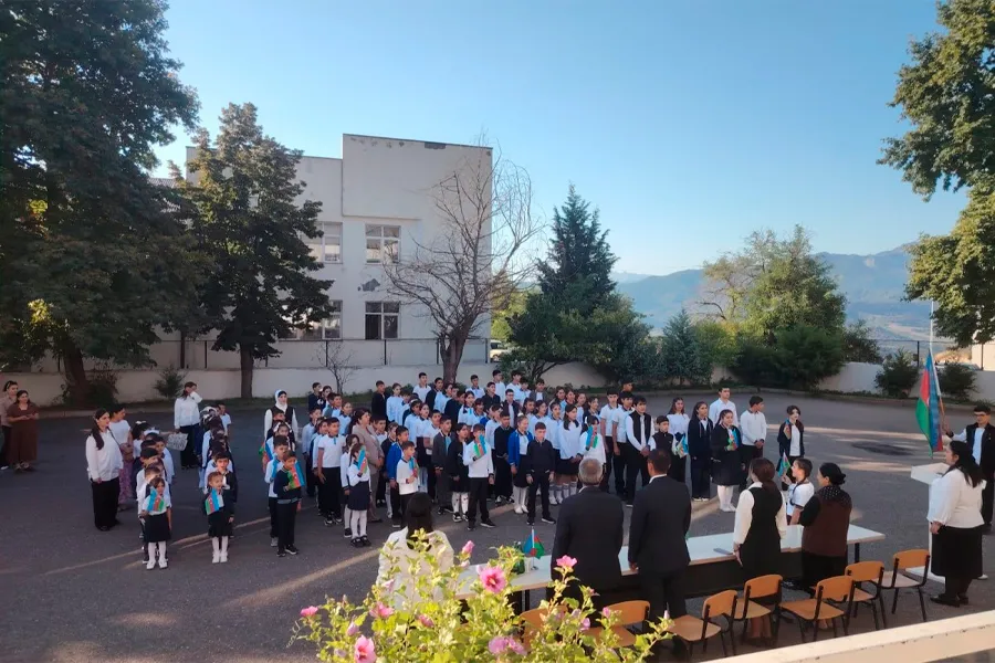 34 ildən sonra Xocalının Təzəbinə kəndində yeni dərs ili başladı