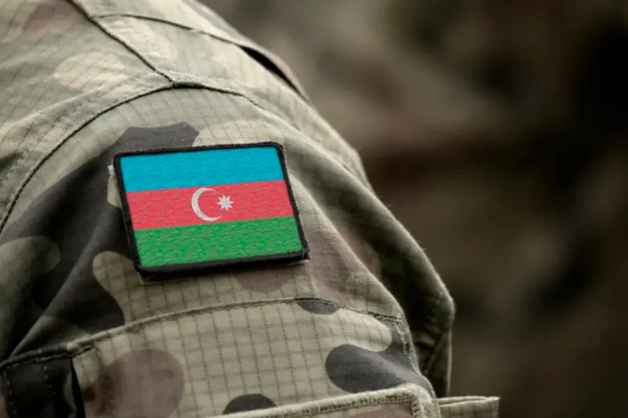 Elmi dərəcəsi olan hərbçilər üçün "leytenant" rütbəsinin müddəti azaldılır