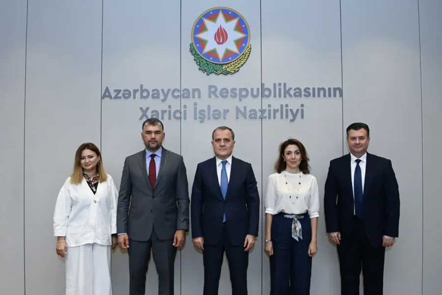 Jeyhun Bayramov mulls development of Middle Corridor with TRACECA head — 3