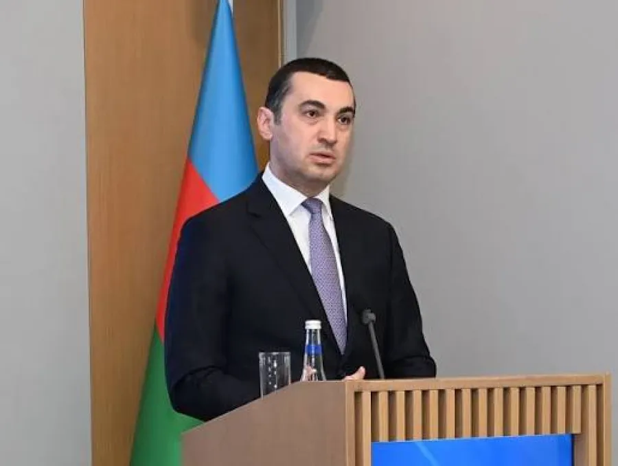 Айхан Гаджизаде осудил предупреждение пресс-секретаря МИД Франции о поездках в Азербайджан