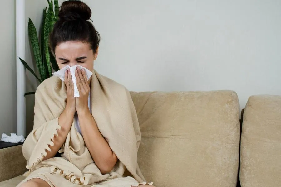 Payızda allergiyaya səbəb olan əsas amillər AÇIQLANDI