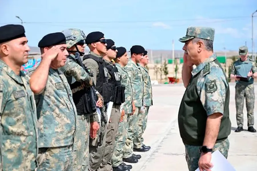 Закир Гасанов проследил за боевой подготовкой военной полиции
