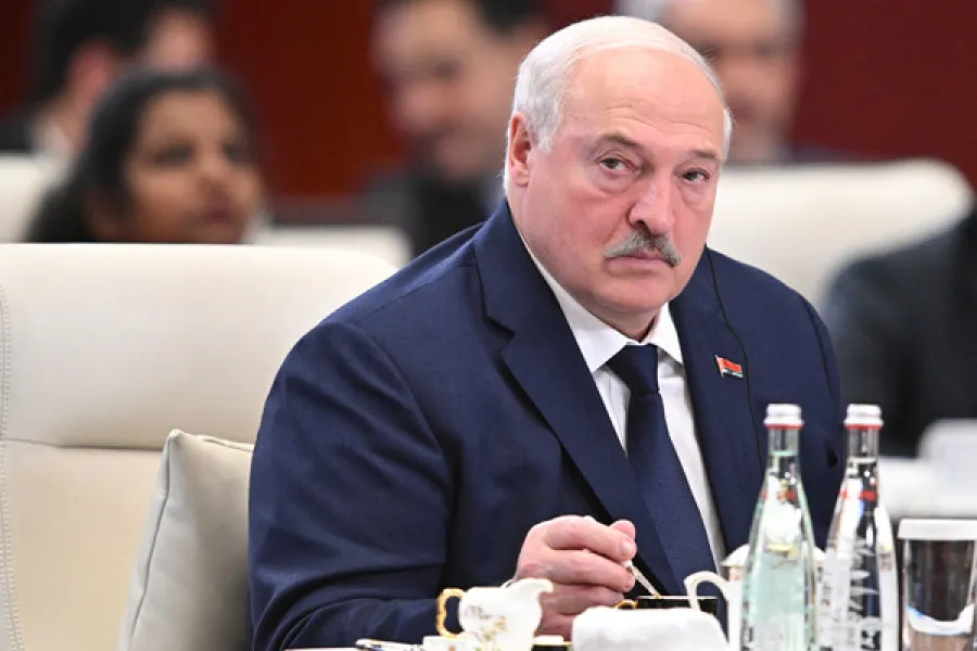 Lukashenko turns to the West: “We don’t have even a single ton of goods to sell”