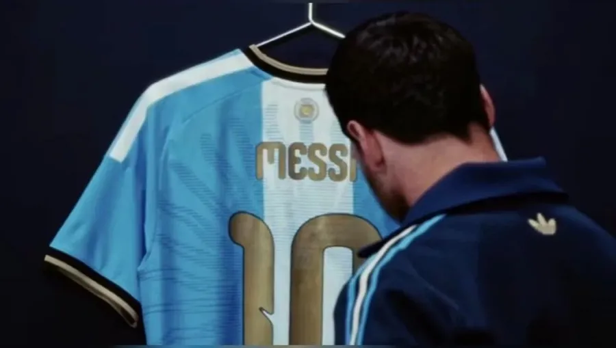 Əfsanə vidalaşır! Messi milli komandadakı son matçının formasını təqdim etdi — 2