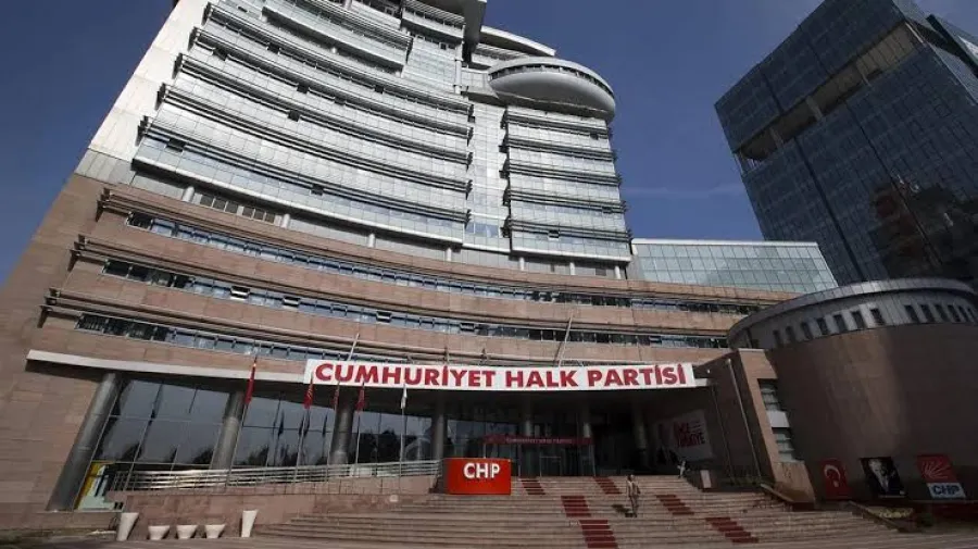 Daha 6 bələdiyyə sədri də CHP-dən istefa verdi
