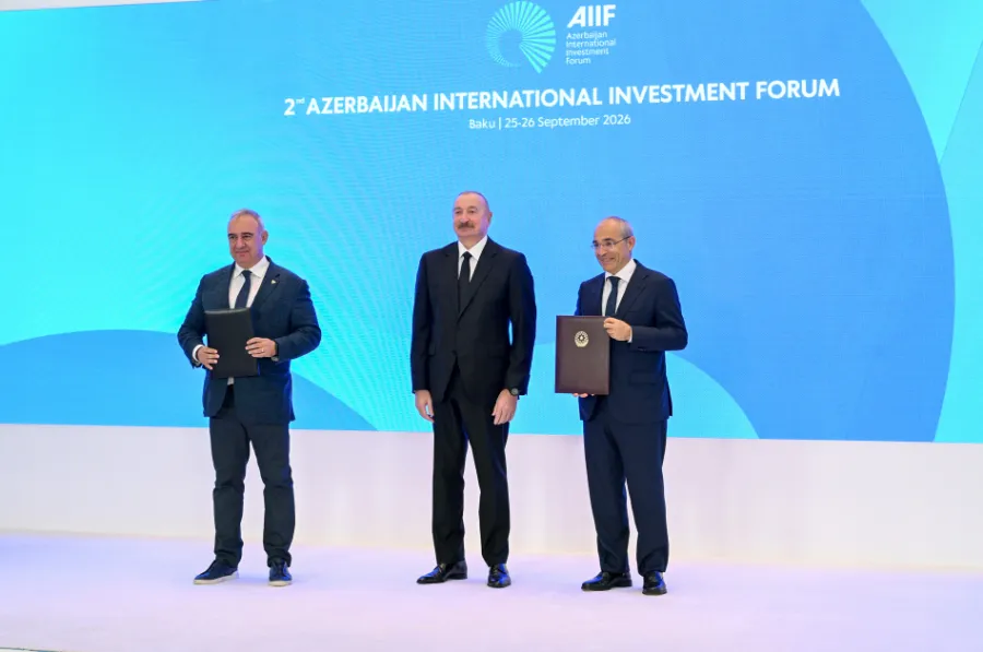 II Azərbaycan Beynəlxalq İnvestisiya Forumunda sənədlər mübadilə edildi — 3