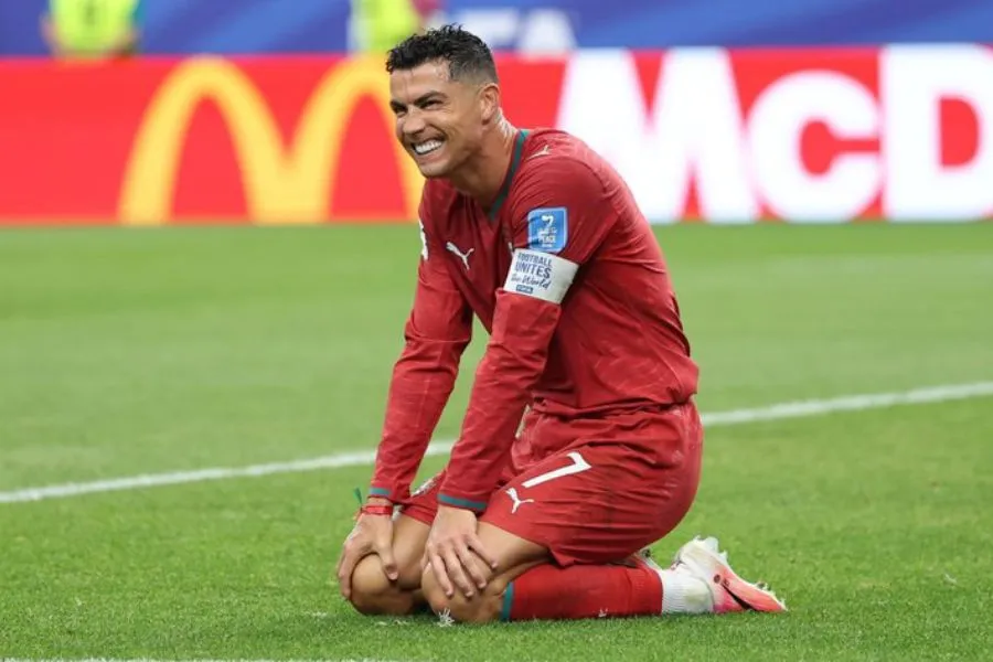 Jorje Jezuşun qalmaqallı qərarı: Ronaldunun hərəkəti Portuqaliyanı ayağa qaldırdı!