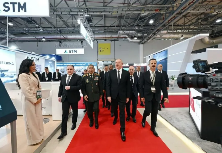 Ильхам Алиев ознакомился с выставками «ADEX 2026» и «Securex Caspian»