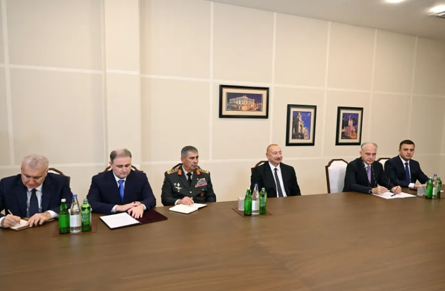 Prezident Birləşmiş Krallığın müdafiə üzrə dövlət nazirini qəbul etdi — 5