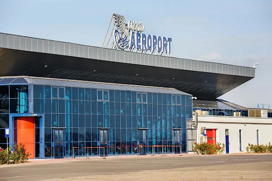 Airport alarm: Passengers urgently evacuated