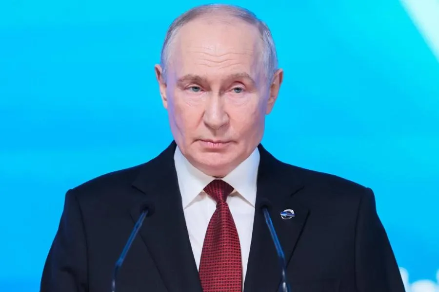 Xəzər akvatoriyasında irimiqyaslı hərbi təlimlər - Putin bütün qoşunları ayağa qaldırdı