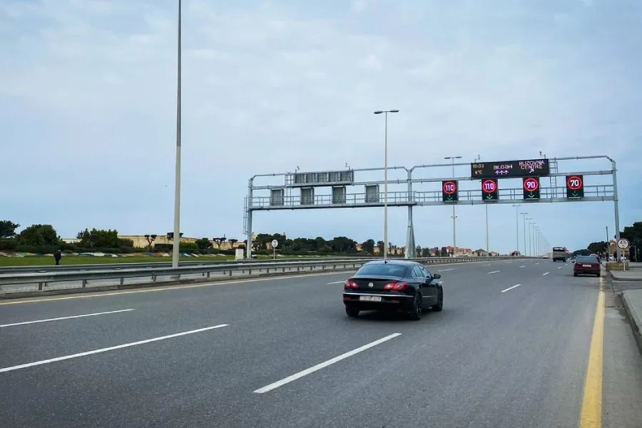 Bakıda bir neçə yolda sürət həddi endirildi