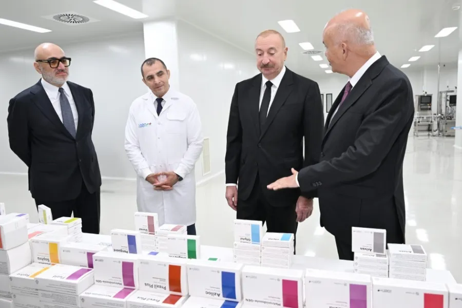 Prezident AÇILIŞDA — 20