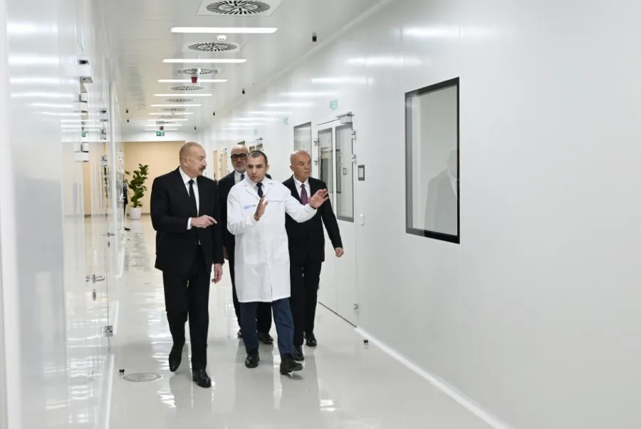 Prezident AÇILIŞDA — 22