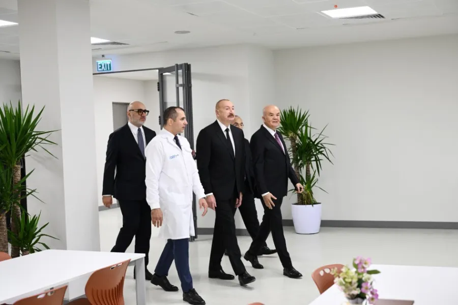 Prezident AÇILIŞDA — 23
