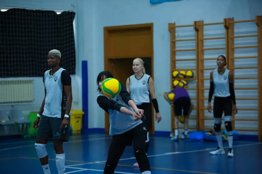 Dünya voleybolunun ulduzları Azərbaycanda: “Turan” tarixi matça hazırlaşır! — 2