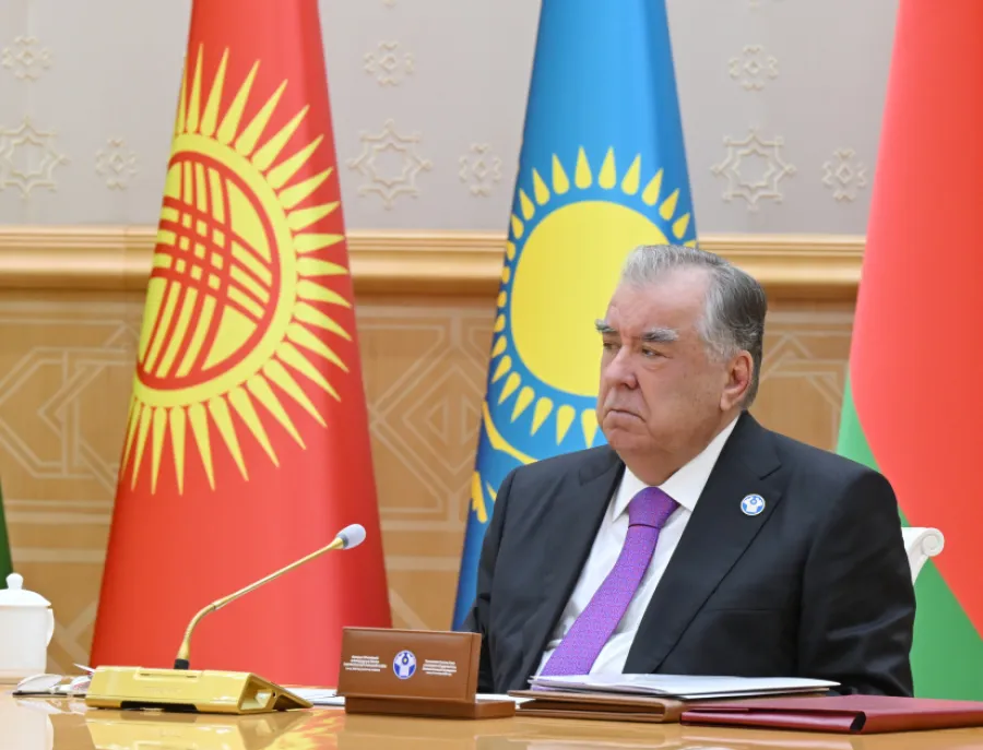 Ilham Aliyev attends restricted-format meeting of CIS Council of Heads of State — 2