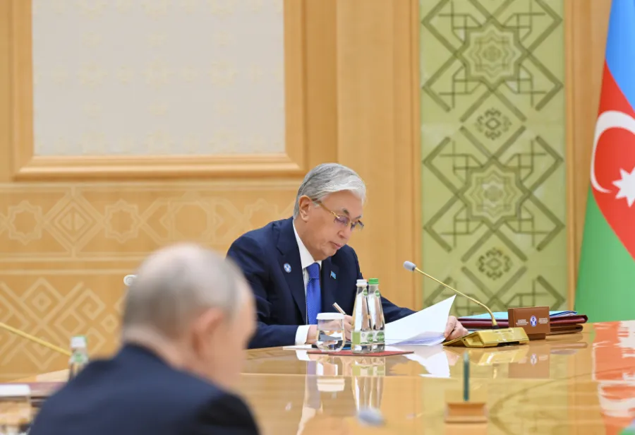 Ilham Aliyev attends restricted-format meeting of CIS Council of Heads of State — 5