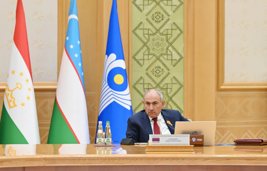 Ilham Aliyev attends restricted-format meeting of CIS Council of Heads of State — 6