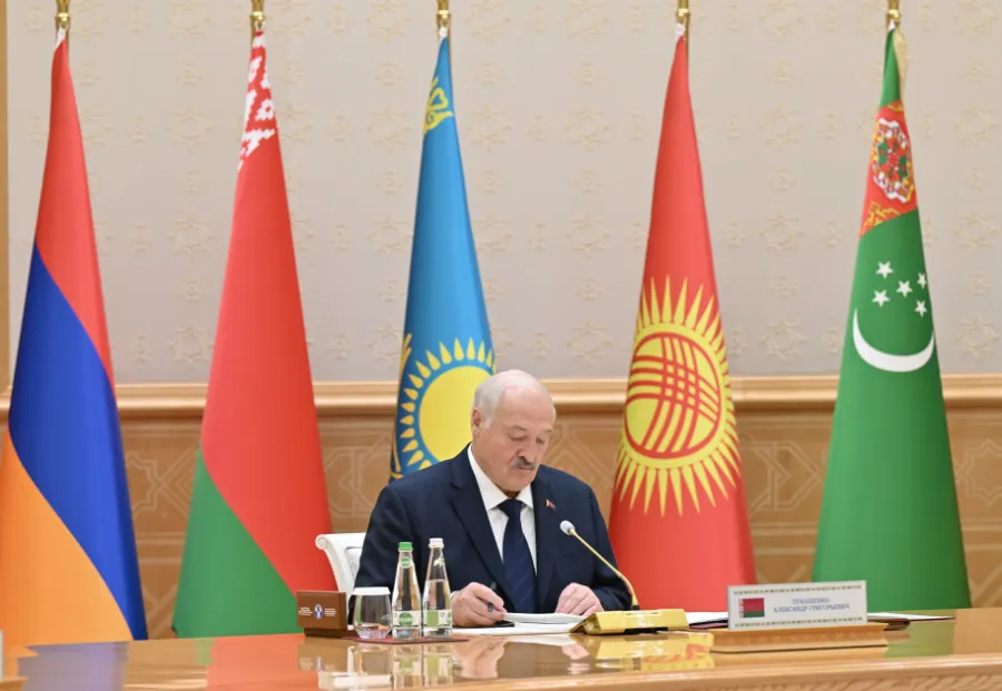 Ilham Aliyev attends restricted-format meeting of CIS Council of Heads of State — 7