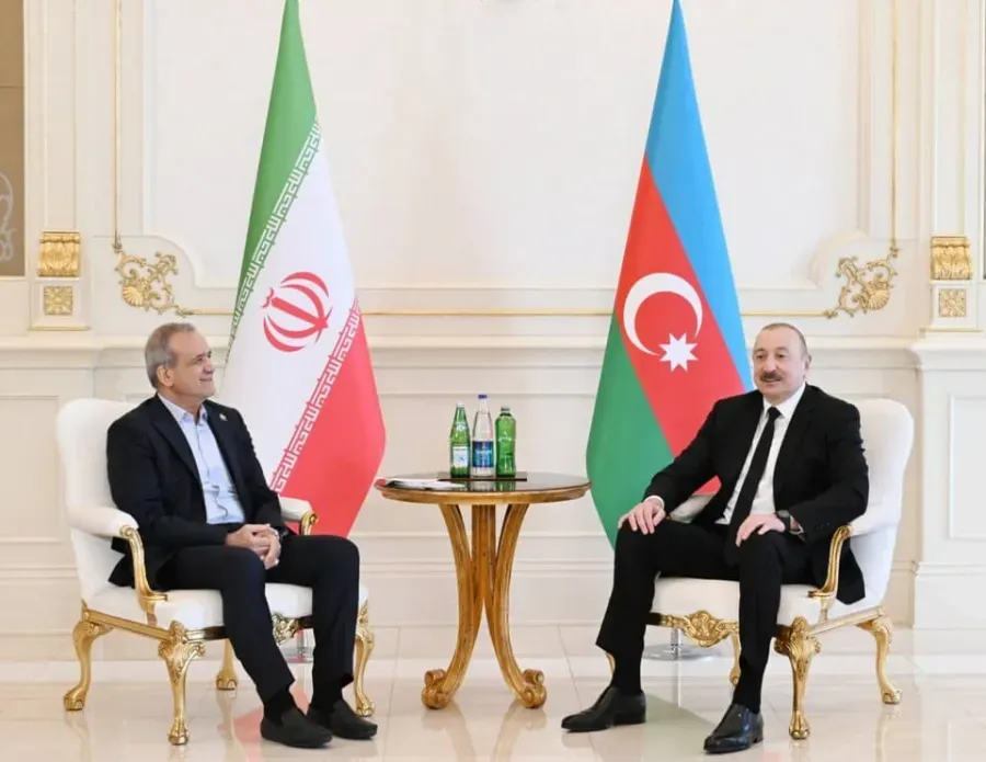 Ilham Aliyev meets with Masoud Pezeshkian