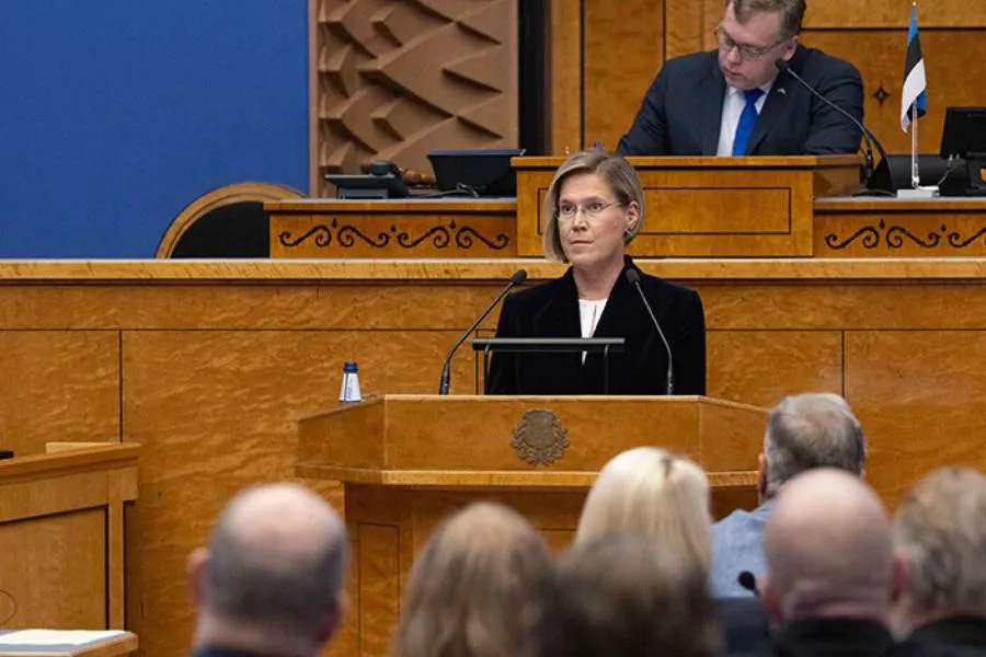 Estoniyanın yeni Prezidenti vəzifəsinin icrasına başladı