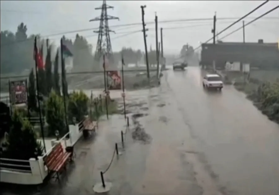 Dəmir yolu keçidləri ilə bağlı XƏBƏRDARLIQ