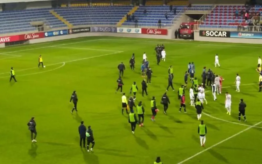 Premyer Liqada intizam pozuntuları: Klublar külli miqdarda cərimələndi!