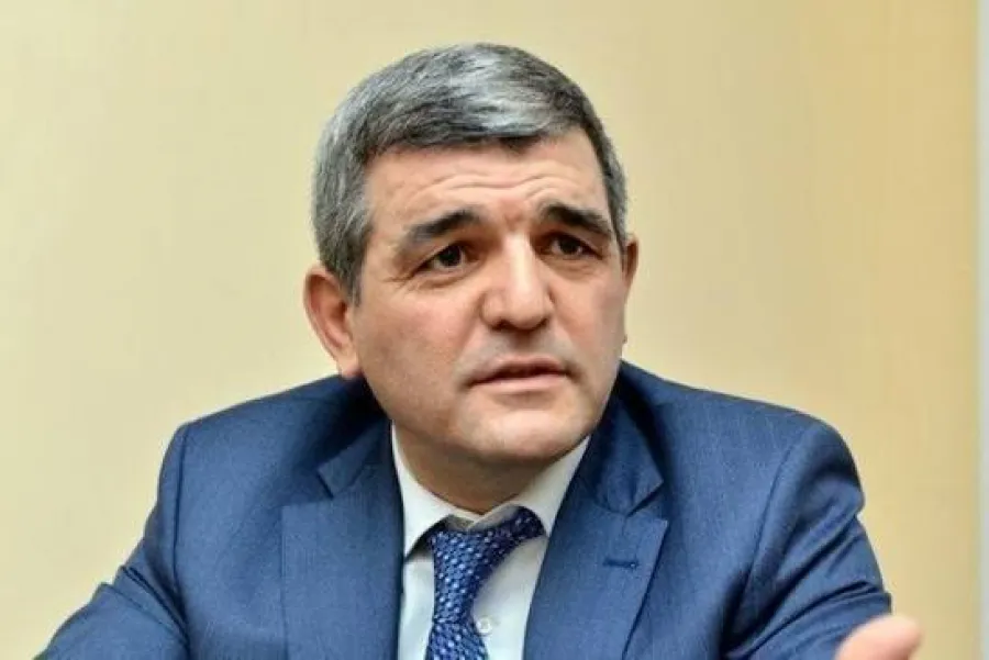 İşdən sonra nə etdiyinə müdir nəzarət edə bilməz! – Fazil Mustafa