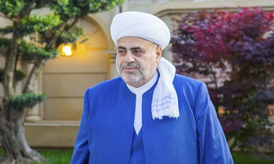 Allahşükür Paşazadə danışdı: Azərbaycanda hicab qadağan olunmayıb