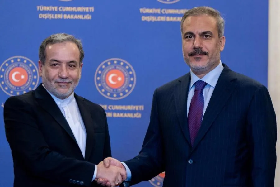 Hakan Fidan Abbas Əraqçi ilə nələri müzakirə etdi?