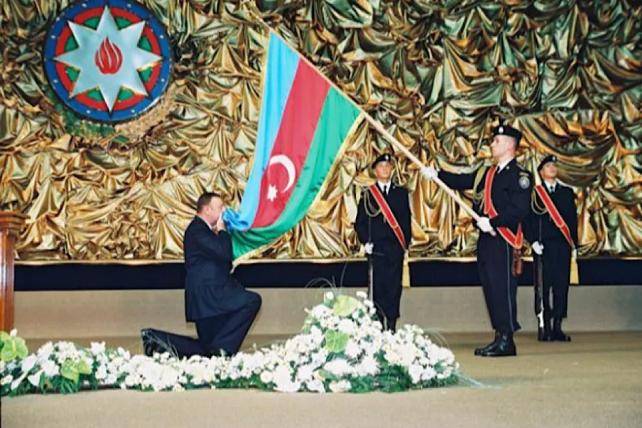 İlham Əliyevin ilk dəfə Azərbaycan Prezidenti seçilməsindən 23 il ötür