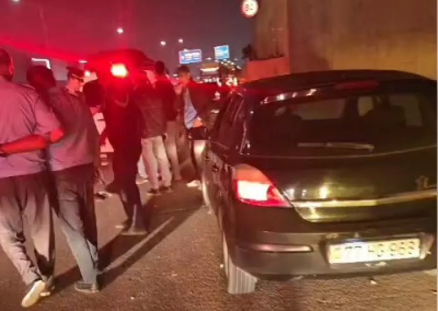 Bakı-Sumqayıt yolunda avtobusların şüşələri sındırıldı - Yeniyetmələr saxlanıldı