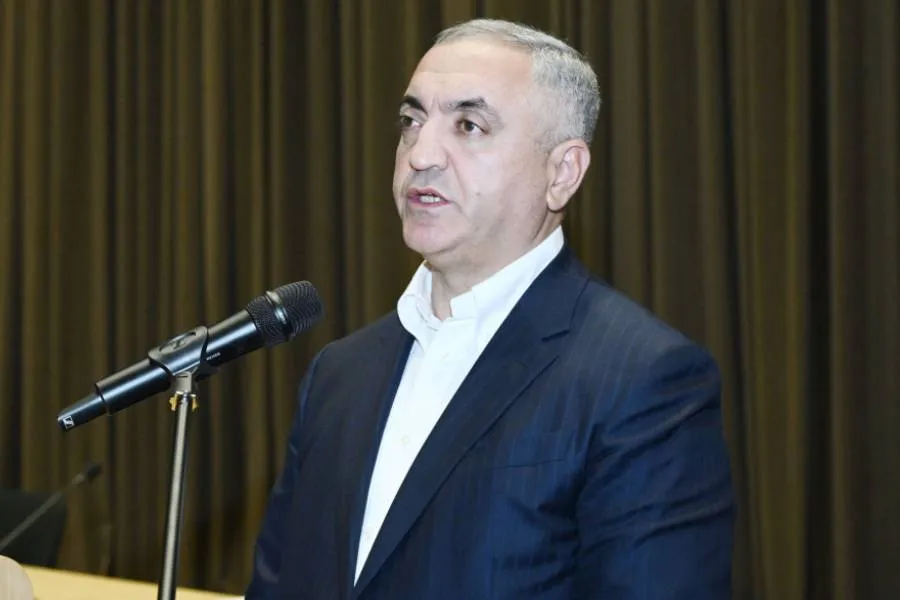 Prezidentin yüksək vəzifədən azad etdiyi məmur kimdir? - DOSYE