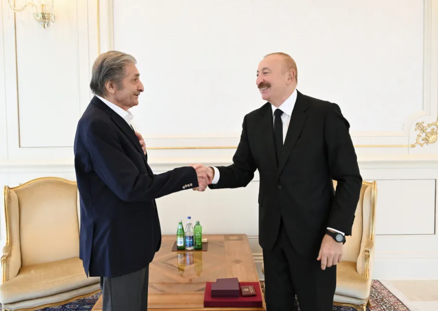 İlham Əliyevdən Xalq rəssamına təbrik məktubu